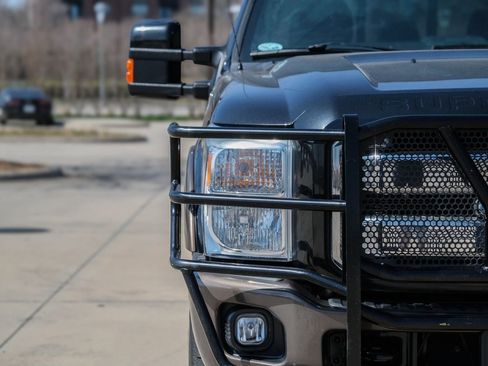 Used 2015 Ford F250 King Ranch w/ FX4 Off-Road Package image 5