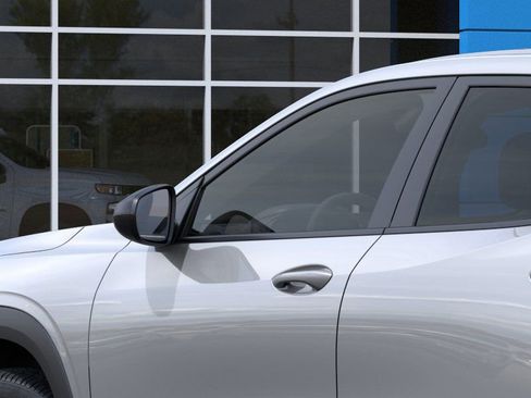 New 2025 Chevrolet Trax LS image 12