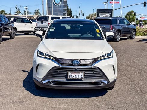 Used 2021 Toyota Venza Limited w/ Carpet Mat Package (TMS) image 6