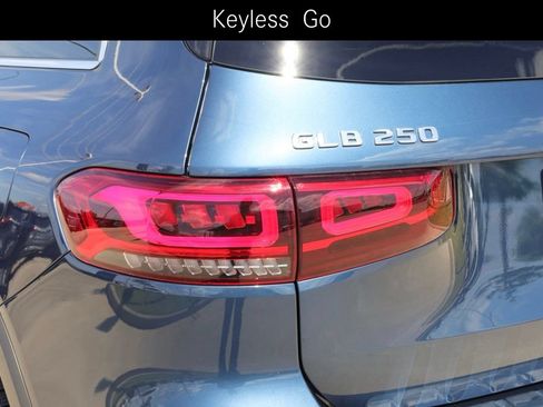 Certified 2023 Mercedes-Benz GLB 250 image 11