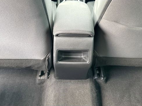 Used 2021 Toyota Corolla LE FWD image 25