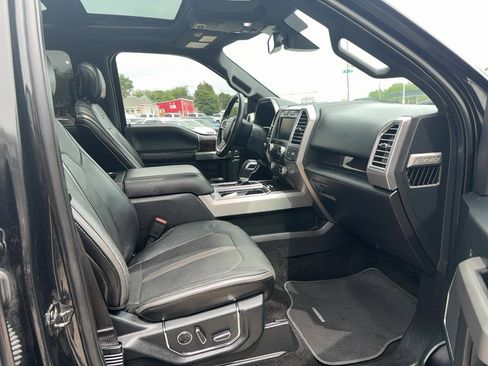 Used 2015 Ford F150 Platinum w/ Equipment Group 701A Luxury AWD/4WD image 25