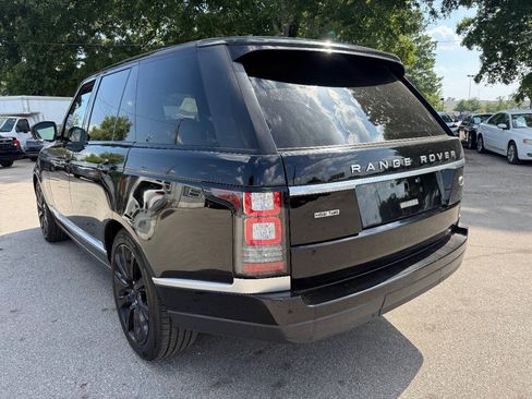 Used 2017 Land Rover Range Rover HSE AWD/4WD image 4