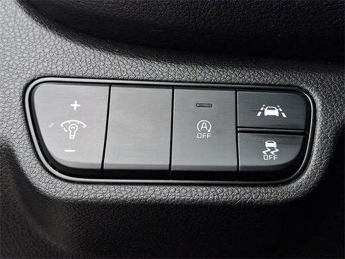 Certified 2023 Kia Seltos EX image 24