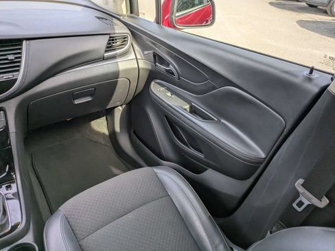 Used 2018 Buick Encore Preferred FWD image 17