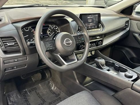 Used 2023 Nissan Rogue SV AWD/4WD image 30