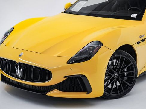 Certified 2024 Maserati GranTurismo Trofeo image 4