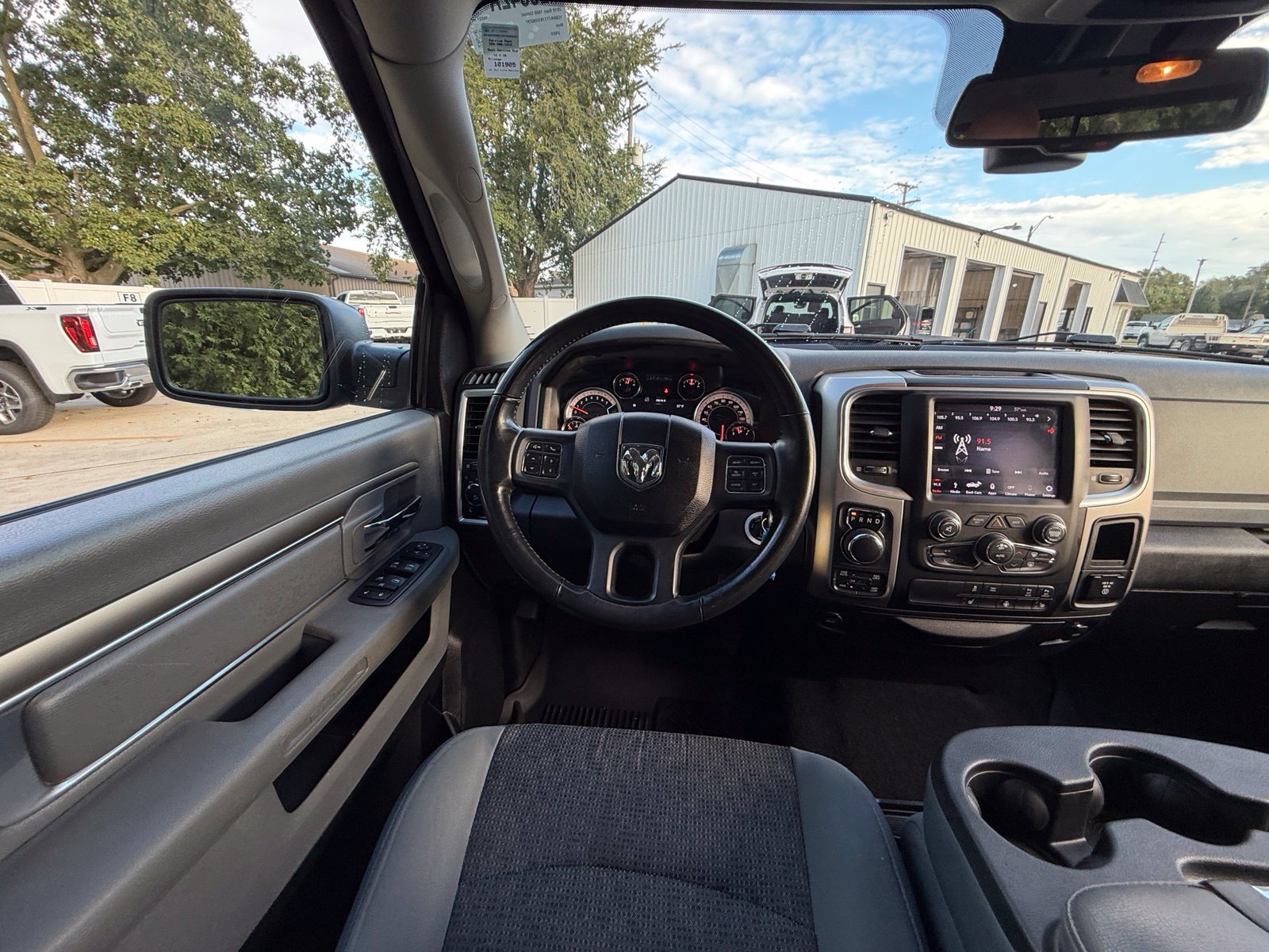 Used 2019 RAM 1500 Big Horn AWD/4WD image 2