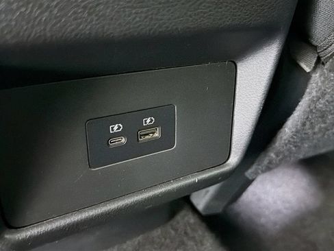 Used 2022 Nissan Rogue SV FWD image 28