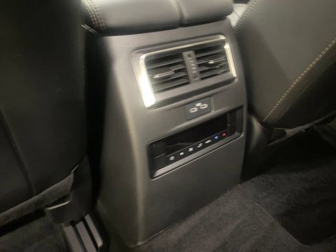 Certified 2024 MAZDA CX-90 3.3 Turbo w/ Preferred Package AWD/4WD image 17