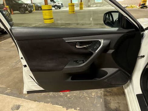 Used 2013 Nissan Altima 2.5 SV w/ 2.5SV Convenience Pkg FWD image 30