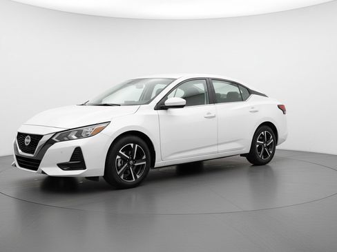 Used 2025 Nissan Sentra SV FWD image 3