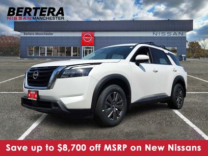 New 2025 Nissan Pathfinder SV w/ SV Premium Package