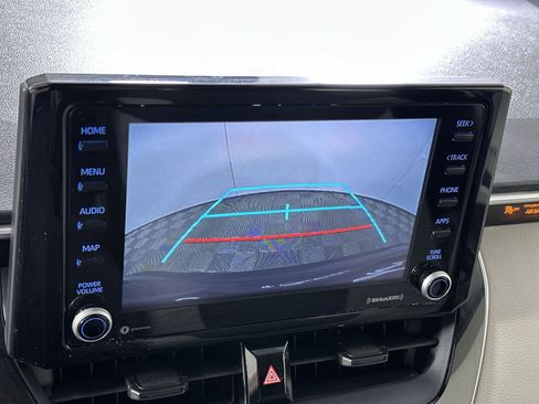 Used 2022 Toyota Corolla LE image 51