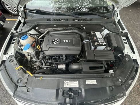 Used 2015 Volkswagen Jetta SE FWD image 11