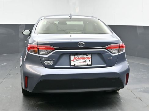Used 2023 Toyota Corolla LE image 7