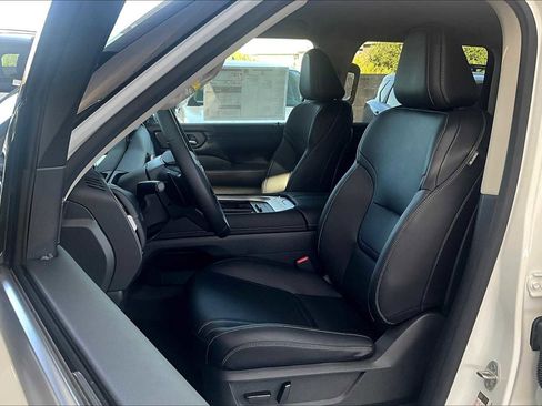 New 2026 Nissan Armada SV image 15