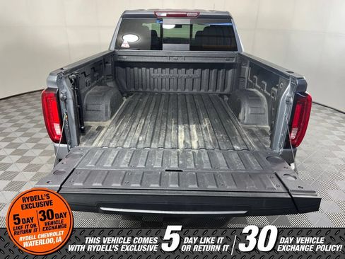 Used 2022 GMC Sierra 1500 Denali w/ Denali Premium Package AWD/4WD image 5
