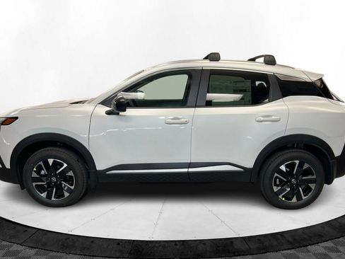New 2026 Nissan Kicks SV w/ SV Premium Package image 2