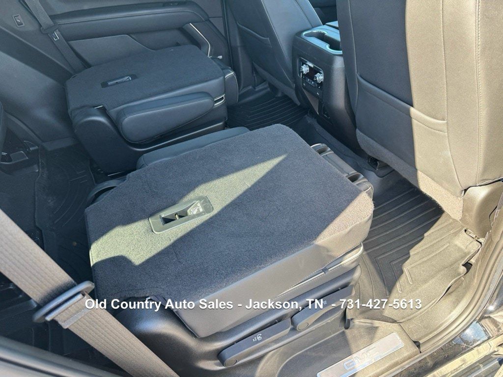 Used 2022 GMC Yukon SLT w/ SLT Luxury Package RWD image 24