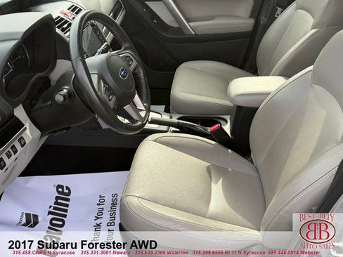 Used 2017 Subaru Forester 2.5i Limited AWD/4WD image 9