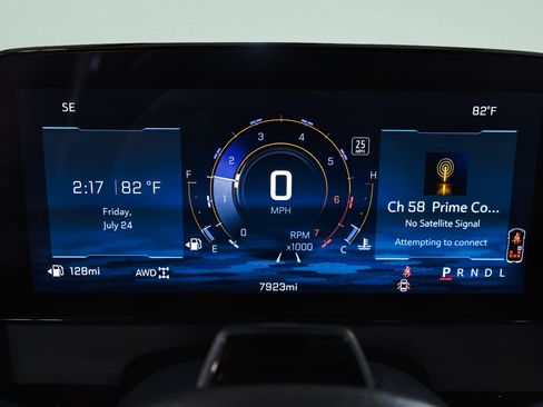 Used 2026 Chevrolet Traverse RS AWD/4WD image 13