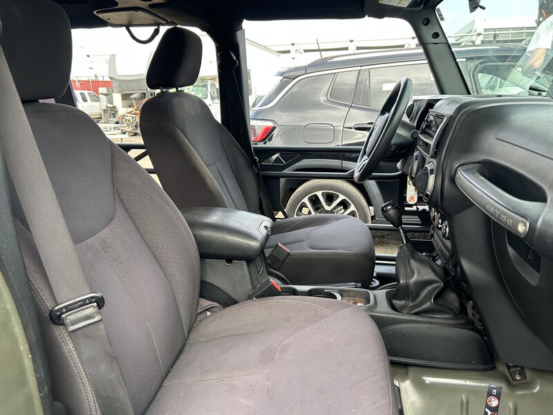 Used 2015 Jeep Wrangler Unlimited Sport w/ Trailer Tow Group AWD/4WD image 21