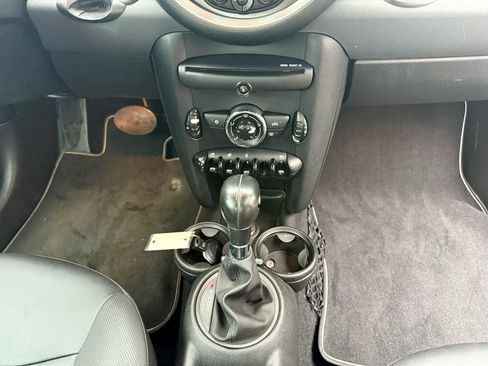 Used 2011 MINI Cooper Convertible image 22