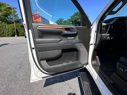Certified 2024 GMC Sierra 1500 Denali w/ Denali Reserve Package AWD/4WD image 24