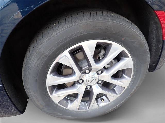 Used 2024 Chrysler Pacifica Pinnacle FWD image 6