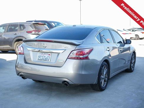 Used 2013 Nissan Altima 2.5 SV w/ 2.5SV Convenience Pkg FWD image 6