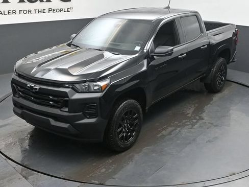 New 2026 Chevrolet Colorado W/T w/ WT Custom Package AWD/4WD image 23