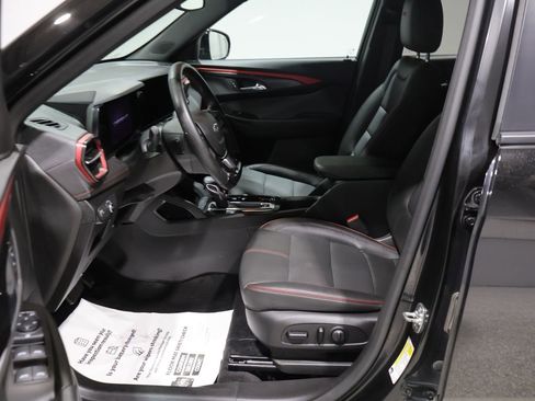 Used 2024 Chevrolet TrailBlazer RS w/ Convenience Package AWD/4WD image 11