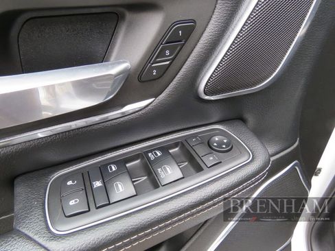 Used 2019 RAM 1500 Laramie image 14