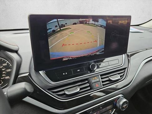 Used 2025 Nissan Altima 2.5 SR w/ SR Premium Package AWD/4WD image 13