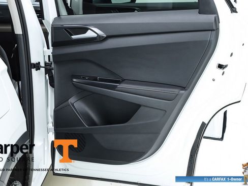 Used 2024 Volkswagen Taos SEL image 31