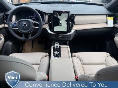 New 2026 Volvo XC90 T8 Ultra w/ Protection Package Premier