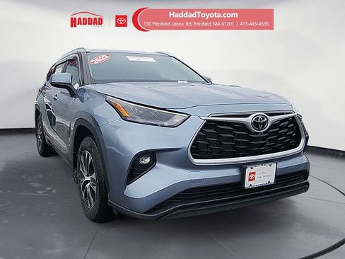 Certified 2023 Toyota Highlander XLE image 7