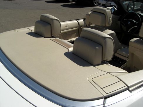 Used 2012 BMW 328i Convertible image 14