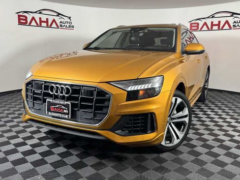 Used 2019 Audi Q8 Prestige w/ Luxury Package AWD/4WD image 2