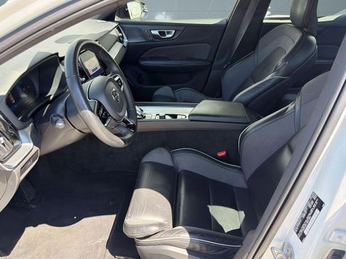 Certified 2024 Volvo S60 B5 Plus FWD image 5