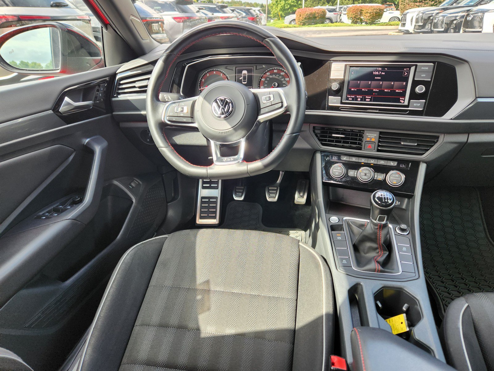 Used 2019 Volkswagen Jetta GLI FWD image 13