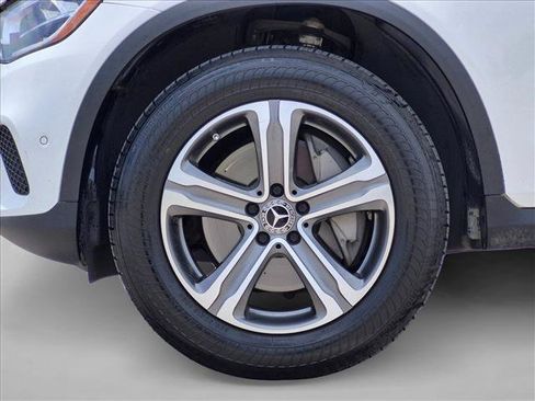 Used 2021 Mercedes-Benz GLC 300 image 24