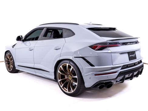 Used 2023 Lamborghini Urus S AWD/4WD image 3