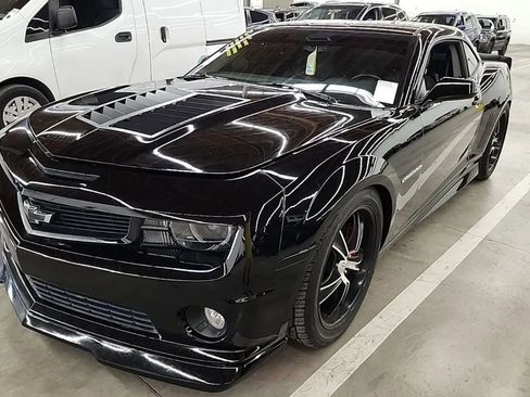 Used 2011 Chevrolet Camaro SS image 1