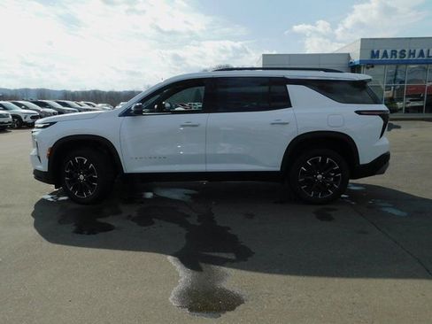 New 2026 Chevrolet Traverse LT w/ Sun and Wheel Package image 10