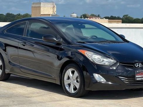 Used 2013 Hyundai Elantra image 5