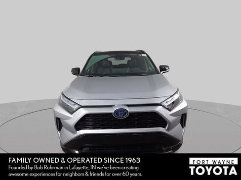Used 2024 Toyota RAV4 XSE AWD/4WD image 3