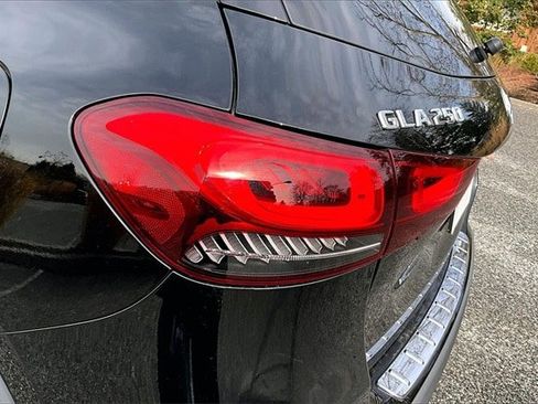 Certified 2023 Mercedes-Benz GLA 250 4MATIC image 26
