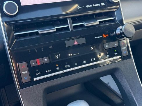 Used 2019 Toyota Avalon Touring w/ All Weather Liner Package image 28